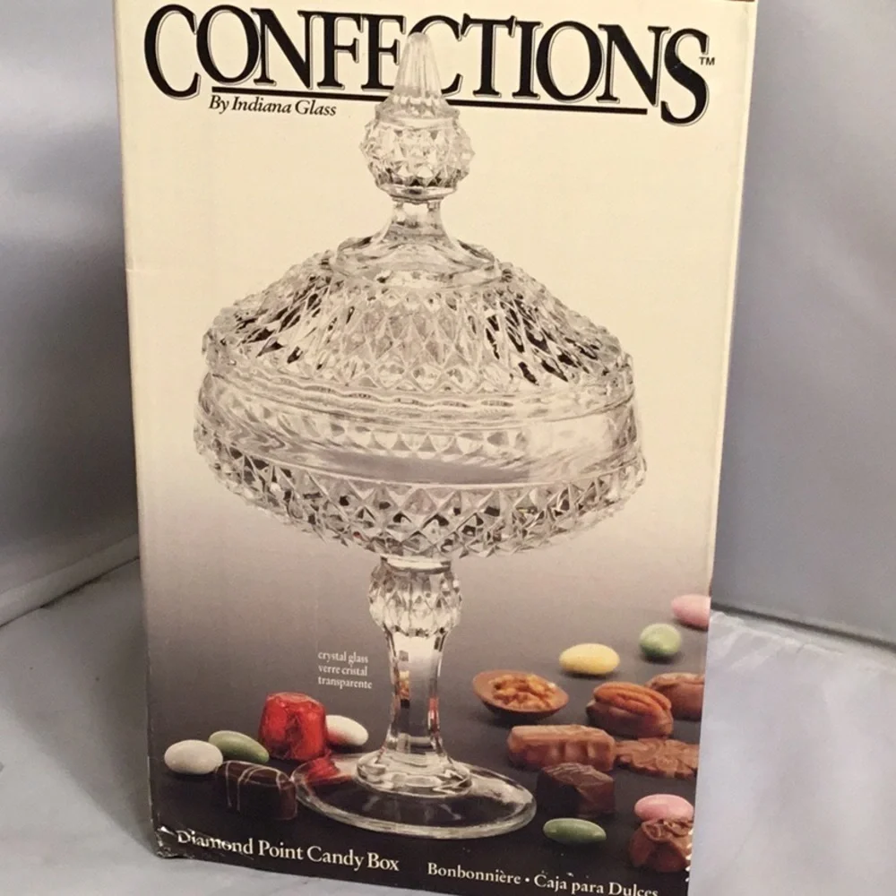 DIAMOND POINT CRYSTAL CANDY BOX